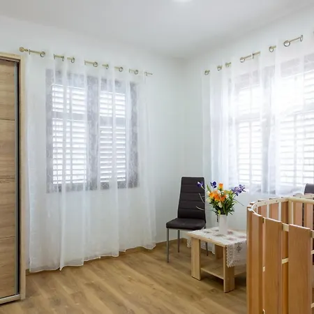 شقة Bralic Kaštela