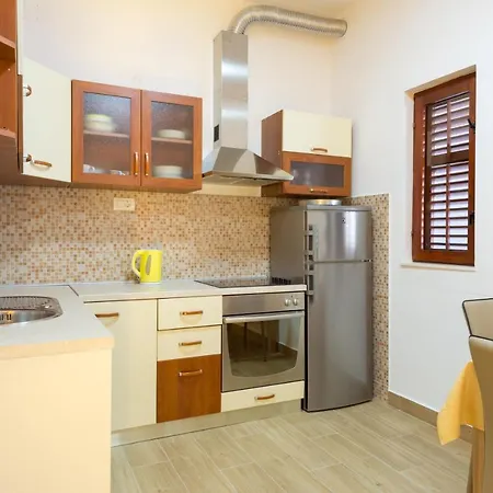 Bralic شقة Kaštela